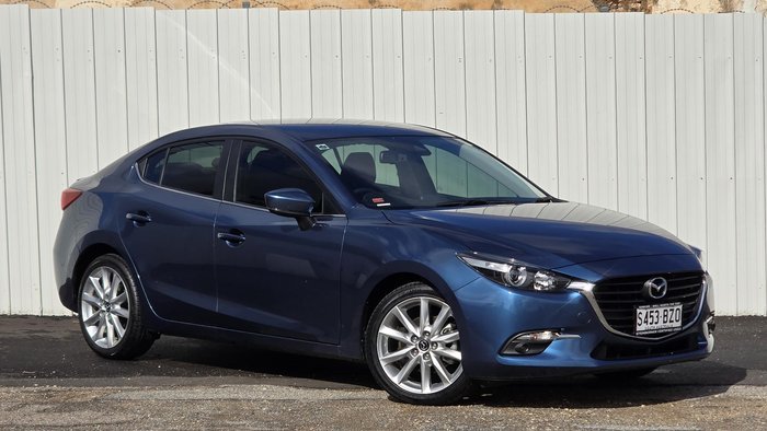 2018 Mazda 3 SP25