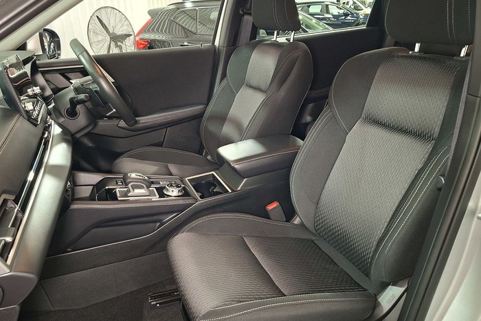 2025 Mitsubishi Outlander PHEV ES