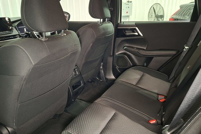 2025 Mitsubishi Outlander PHEV ES