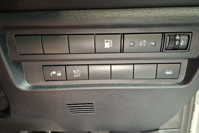 2025 Mitsubishi Outlander PHEV ES