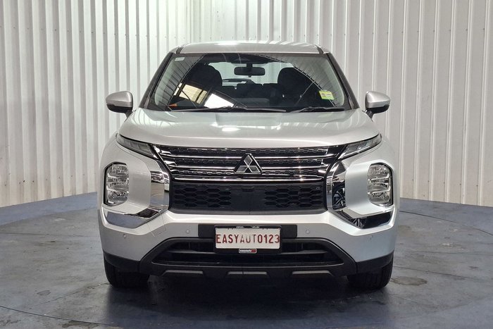 2025 Mitsubishi Outlander PHEV ES