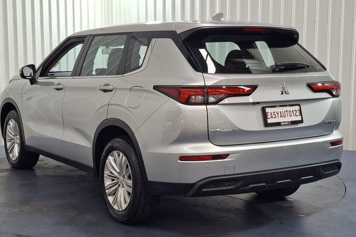 2025 Mitsubishi Outlander PHEV ES