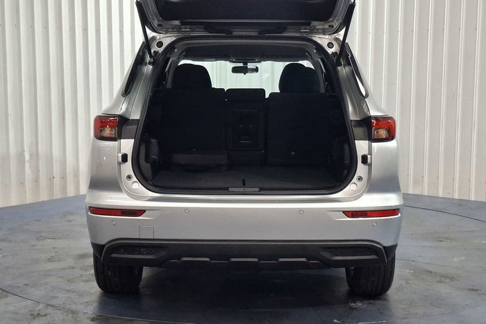 2025 Mitsubishi Outlander PHEV ES