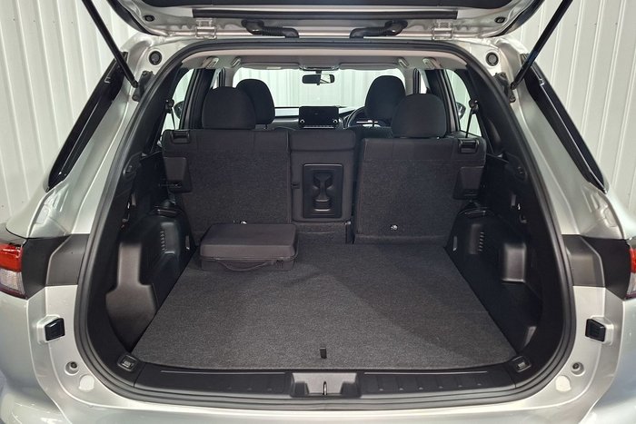 2025 Mitsubishi Outlander PHEV ES