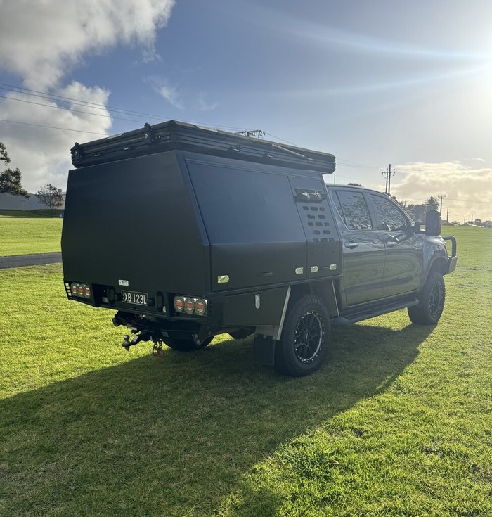 2019 Toyota Hilux SR5