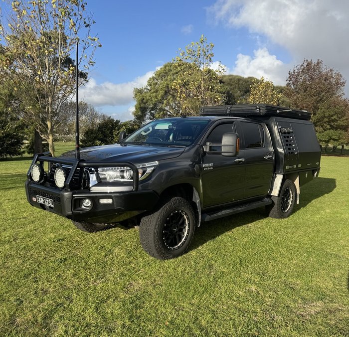 2019 Toyota Hilux SR5