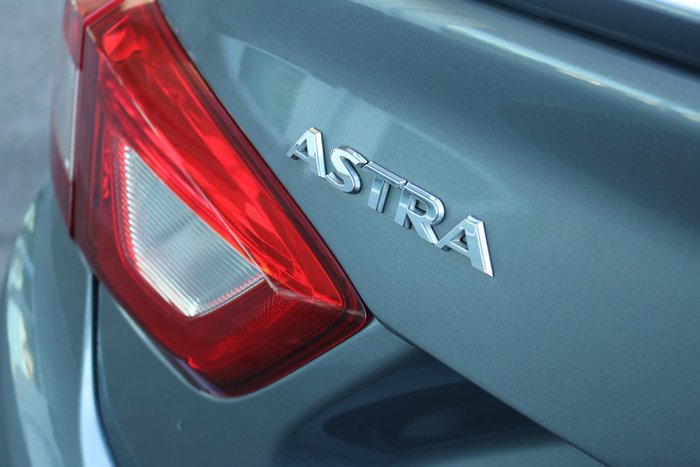 2018 Holden Astra LTZ