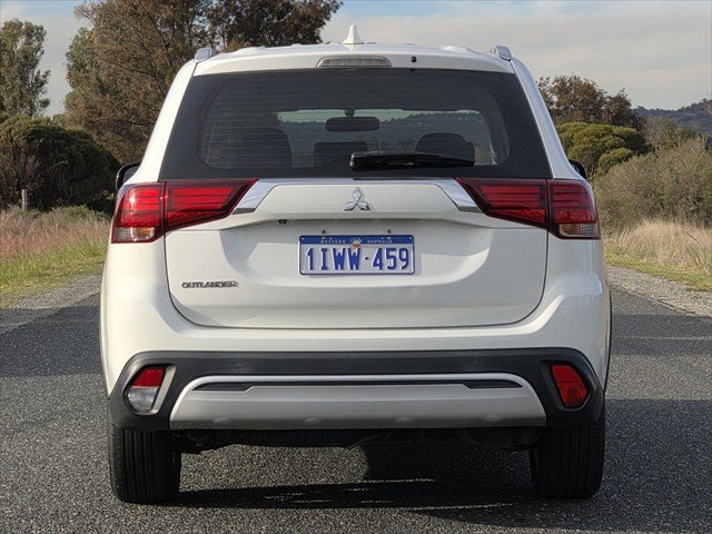 2019 Mitsubishi Outlander ES
