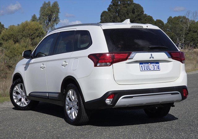 2019 Mitsubishi Outlander ES ADAS