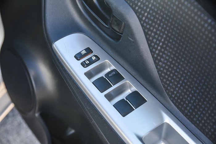 2016 Toyota Yaris Ascent