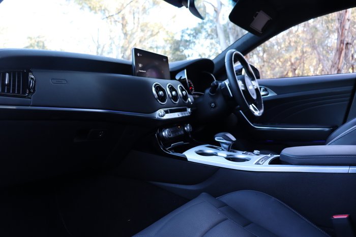 2022 Kia Stinger 3.3 GT (Black Leather)