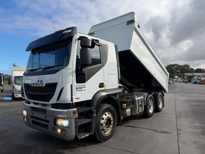 2017 Iveco Stralis AD450