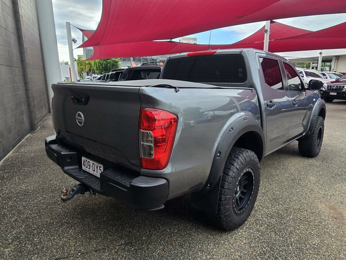 2022 Nissan Navara SL