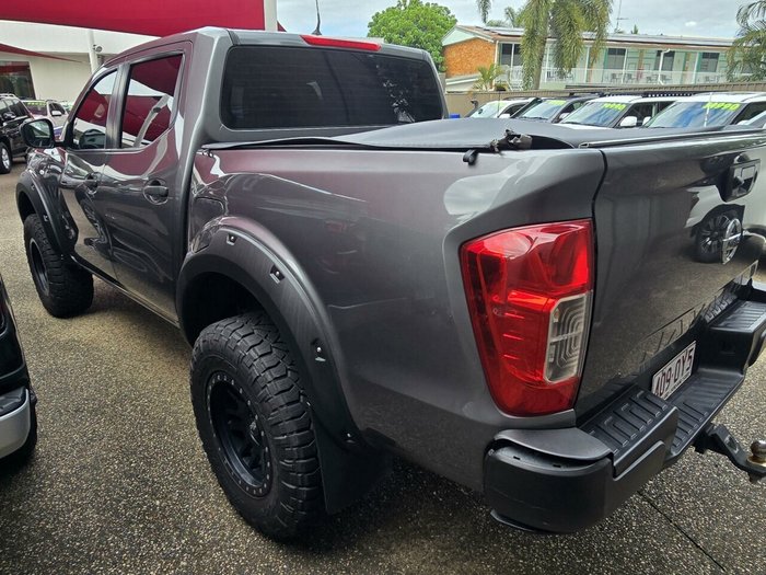 2022 Nissan Navara SL