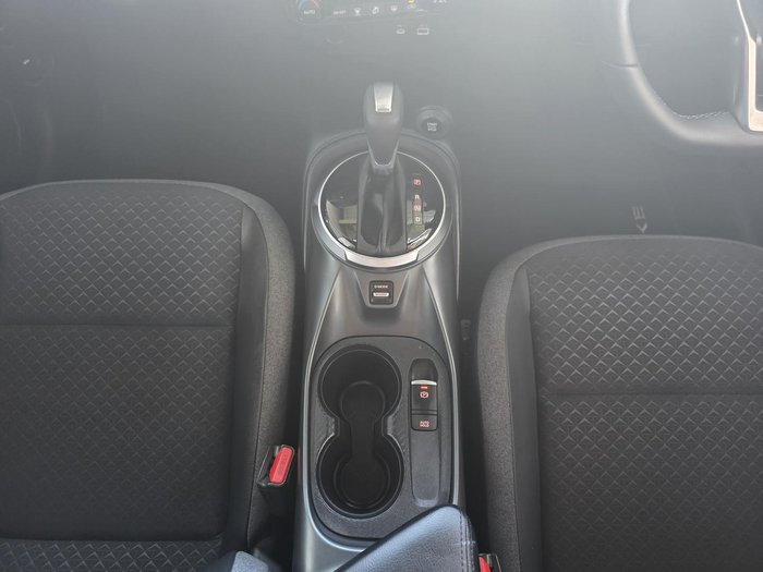 2025 Nissan JUKE ST-L