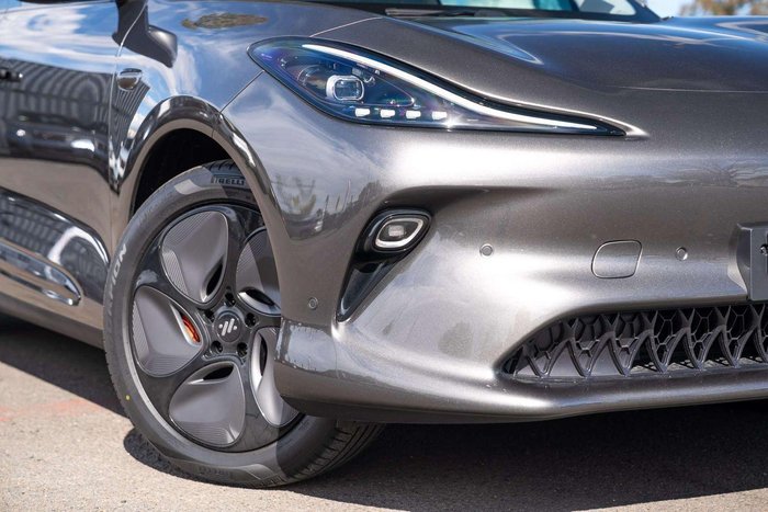 2025 MG IM6 Premium