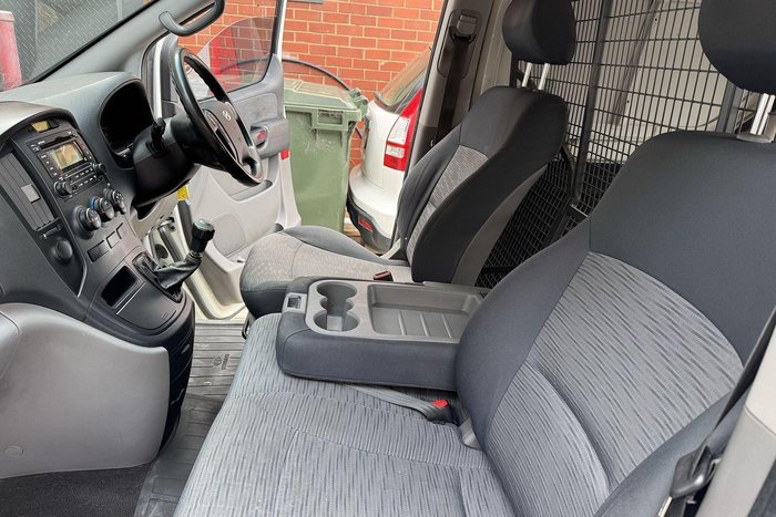 2011 Hyundai iLoad TQ-V MY11 Creamy White