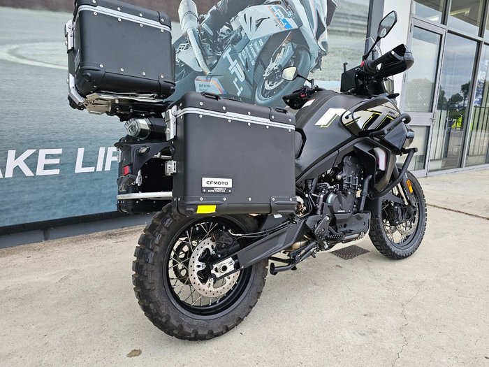 2025 CFMOTO MT TOURING Black