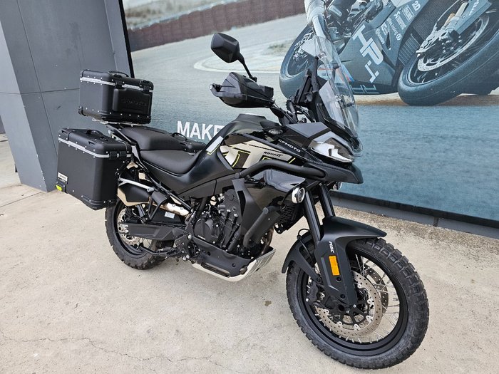 2025 CFMOTO MT TOURING Black