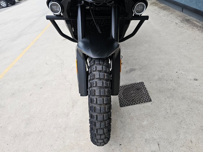 2025 CFMOTO MT TOURING Black