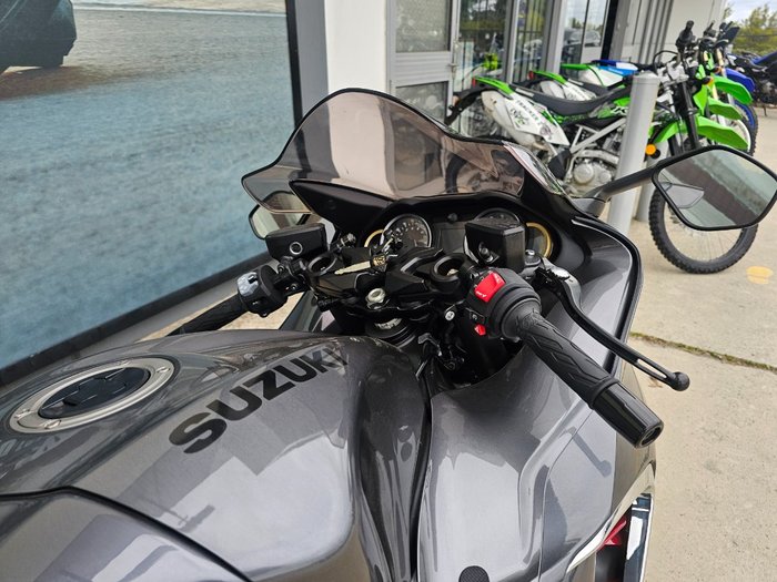2023 Suzuki GSX1300RR (HAYABUSA) Silver