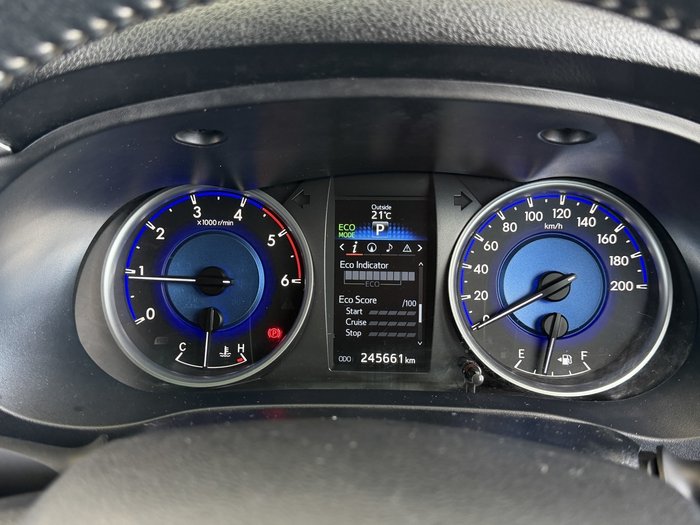 2017 Toyota Hilux SR5