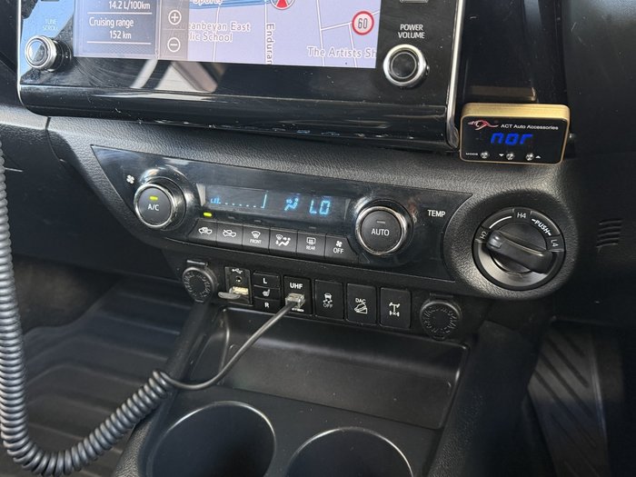 2017 Toyota Hilux SR5