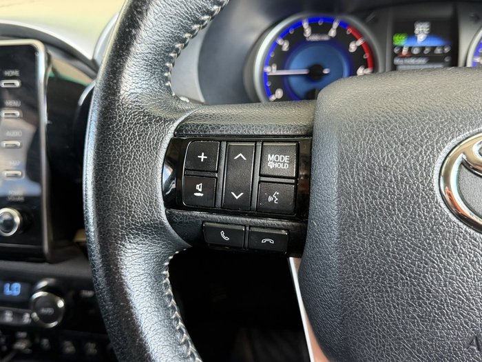 2017 Toyota Hilux SR5