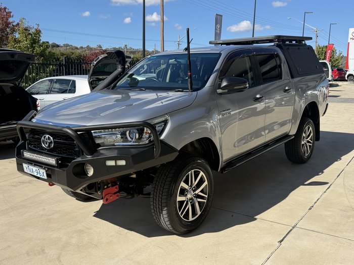 2017 Toyota Hilux SR5