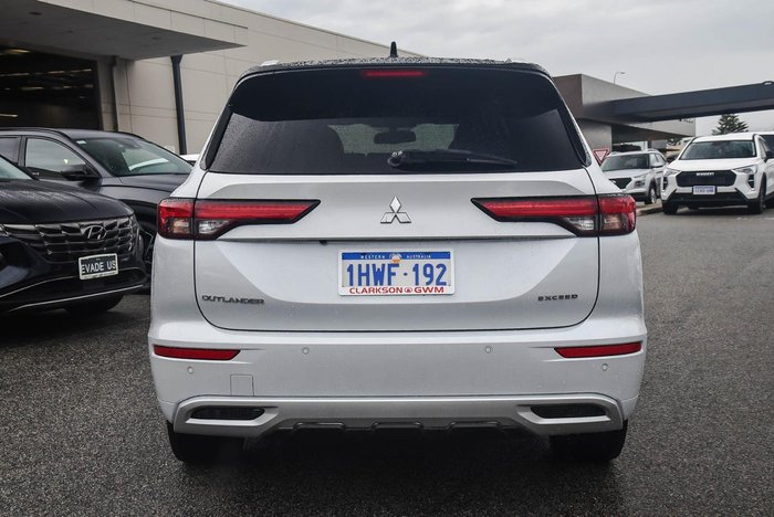 2023 Mitsubishi Outlander Exceed Tourer