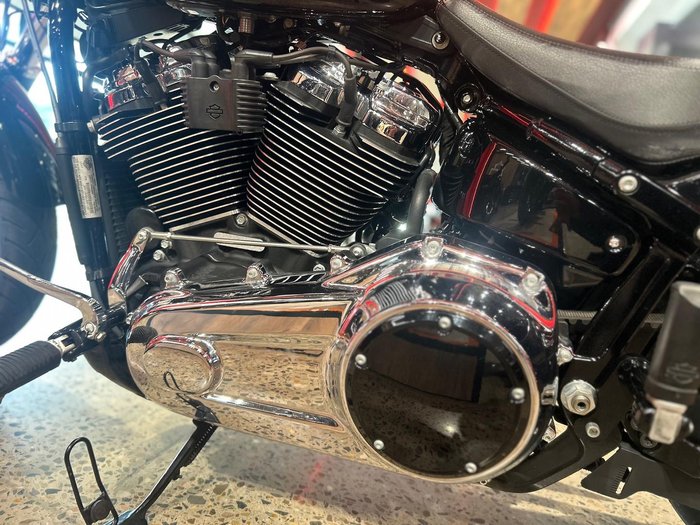 2017 Harley-Davidson Breakout 107 (FXBR) Softail Black