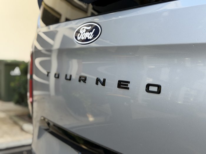 2025 Ford Tourneo Active