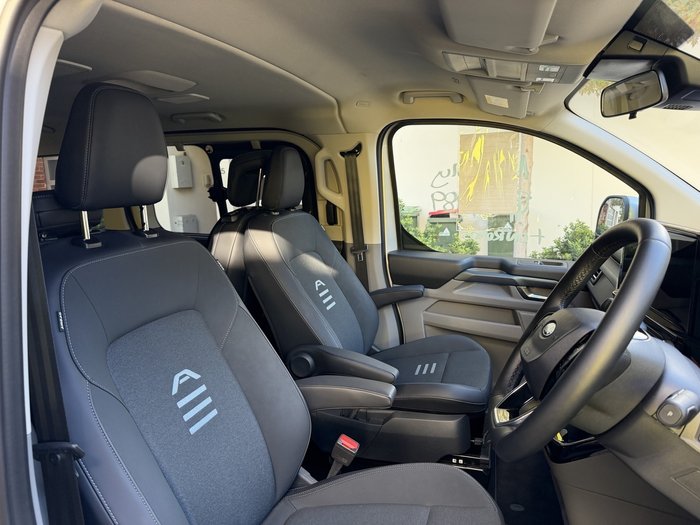 2025 Ford Tourneo Active