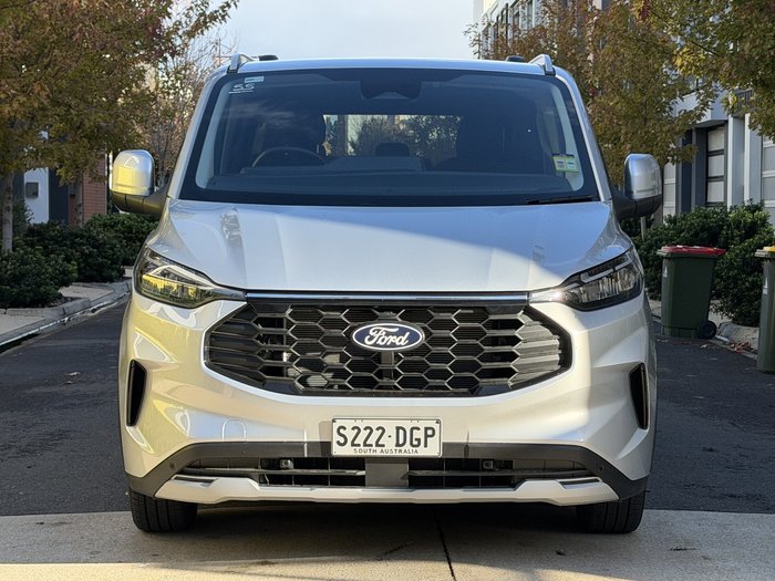2025 Ford Tourneo Active