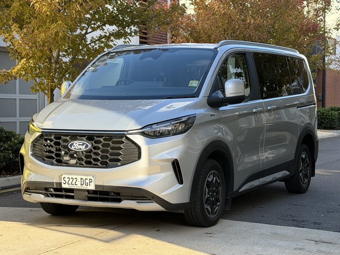 2025 Ford Tourneo Active