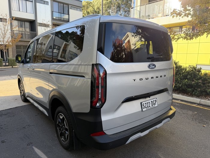 2025 Ford Tourneo Active