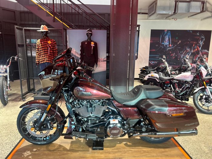 2024 Harley-Davidson CVO Street Glide 121 (FLHXSE) Touring