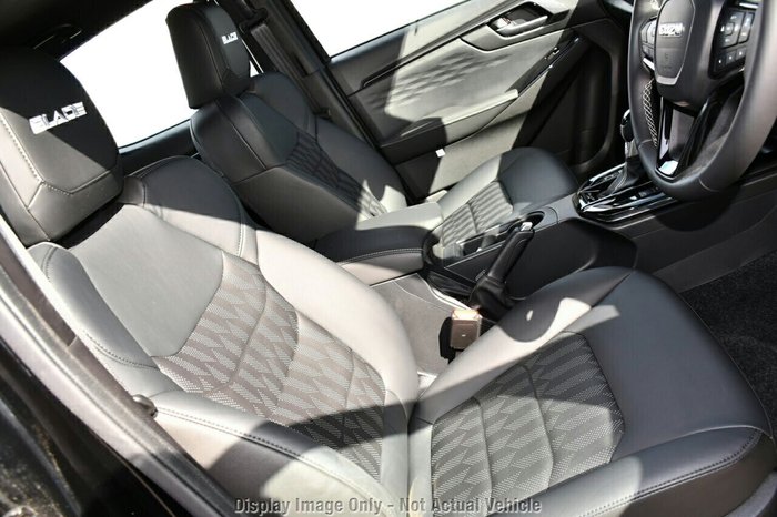 2026 Isuzu D-MAX BLADE