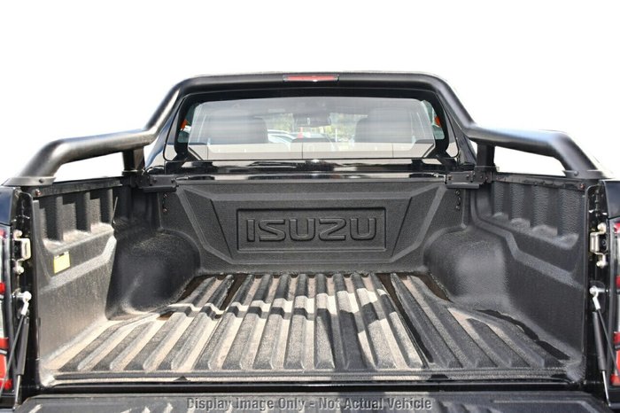 2026 Isuzu D-MAX BLADE