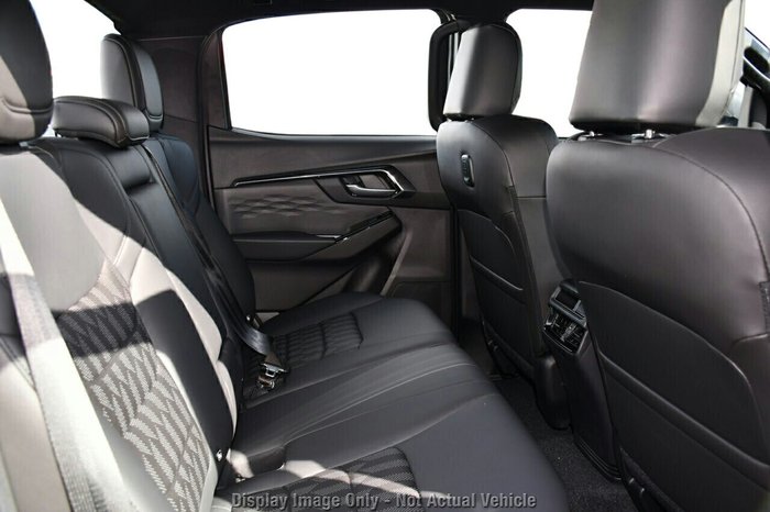 2026 Isuzu D-MAX BLADE