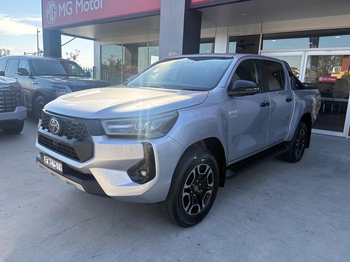 2025 Toyota Hilux SR5 48V GUN126R 4X4 Dual Range
