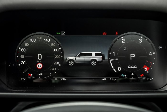 2025 Land Rover Defender 130 D350 X-Dynamic SE