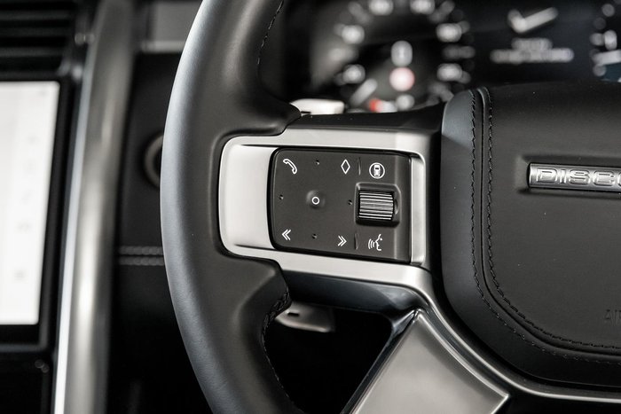2025 Land Rover Discovery D350 Dynamic HSE