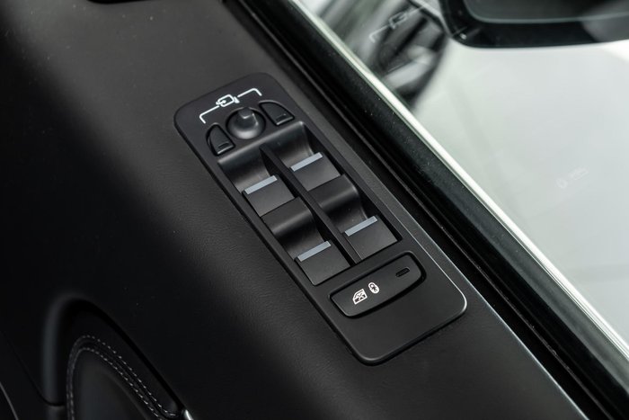2024 Land Rover Discovery Sport P250 Dynamic HSE