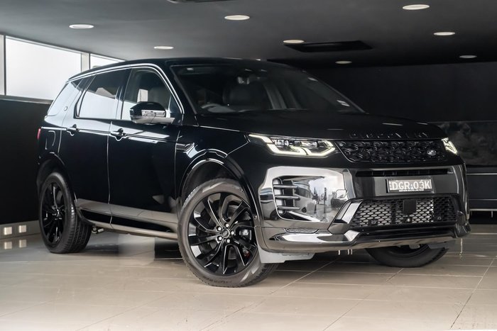 2025 Land Rover Discovery Sport P300e Dynamic SE