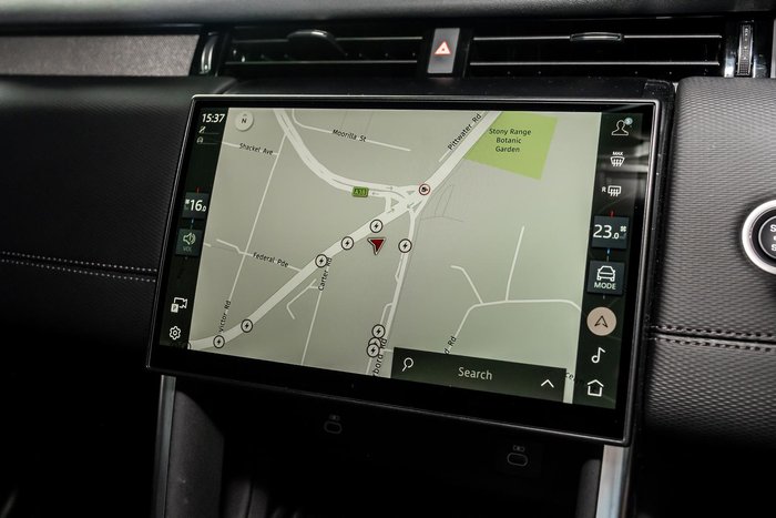 2025 Land Rover Discovery Sport P300e Dynamic SE
