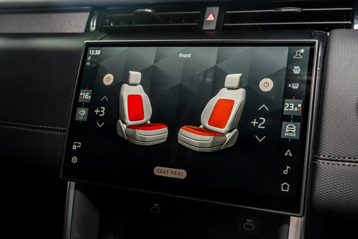 2025 Land Rover Discovery Sport P300e Dynamic SE
