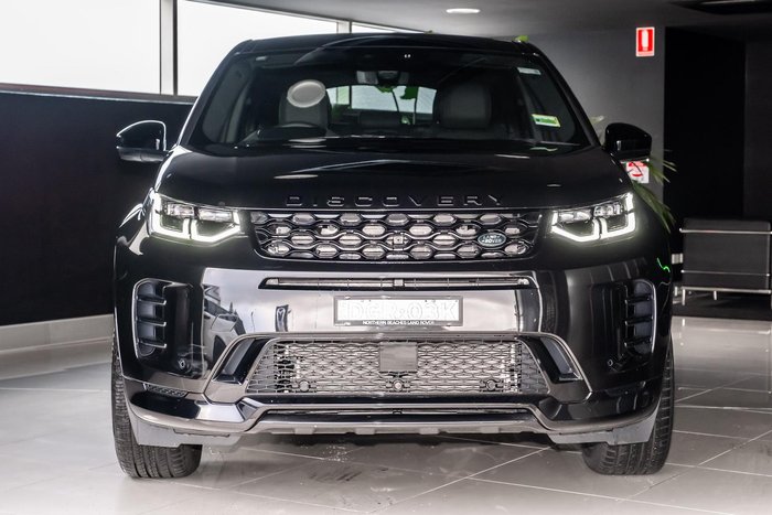 2025 Land Rover Discovery Sport P300e Dynamic SE