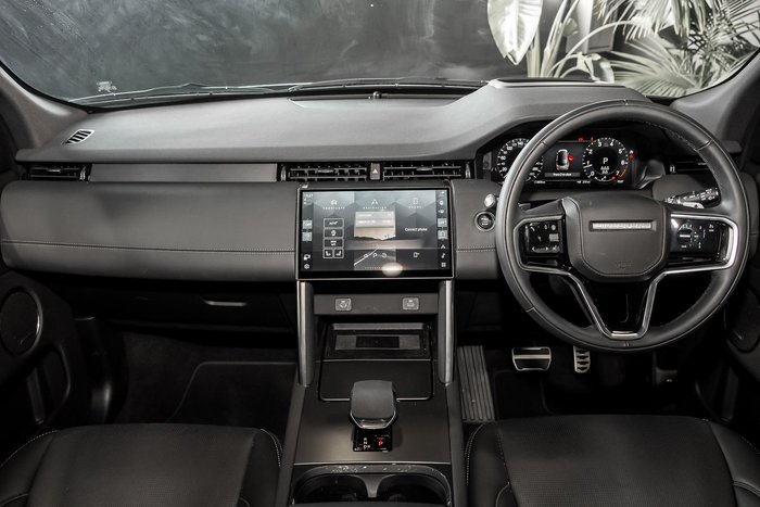 2025 Land Rover Discovery Sport P250 Dynamic HSE