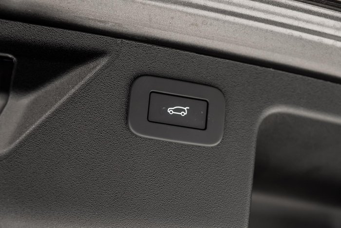 2025 Land Rover Discovery Sport P250 Dynamic HSE